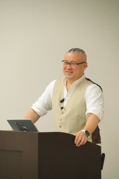 櫻庭露樹