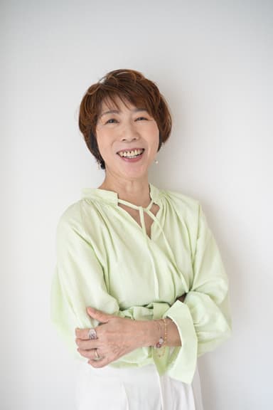 新里 みちこ